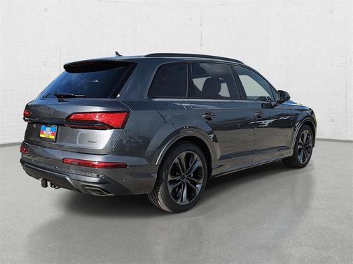 2026 Audi Q7 55 Premium Plus