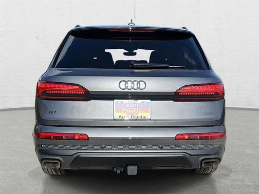 2026 Audi Q7 55 Premium Plus