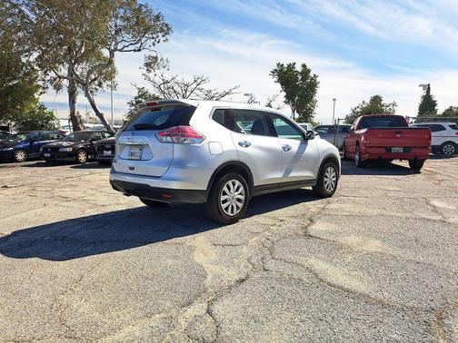 2015 Nissan Rogue S