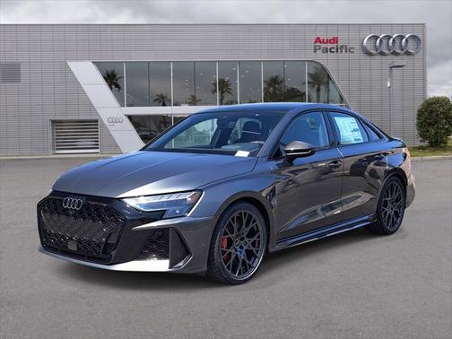 2025 Audi RS 3 2.5T (S tronic)