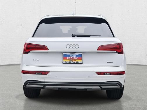 2023 Audi Q5 40 Premium