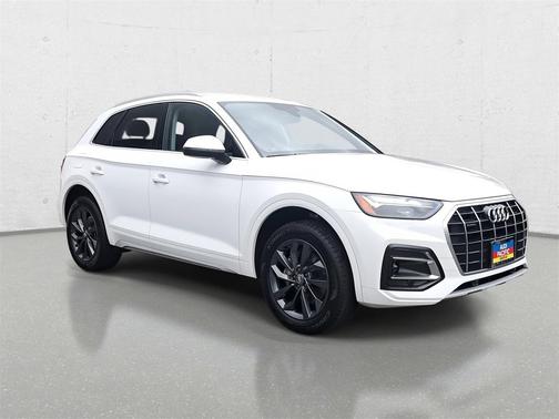 2023 Audi Q5 40 Premium
