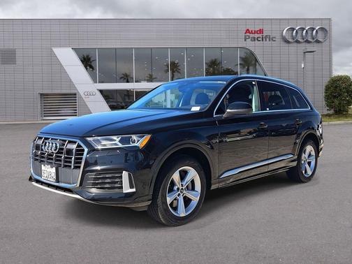 2023 Audi Q7 45 Premium Plus