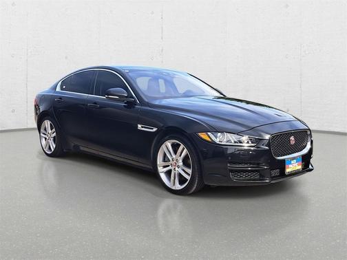 2018 Jaguar XE 30t Prestige