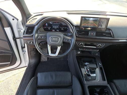 2023 Audi Q5 45 S line Premium Plus