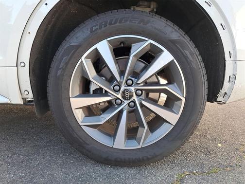 2023 Audi Q5 45 S line Premium Plus
