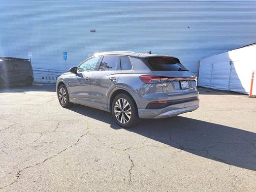 2024 Audi Q4 e-tron Premium 40 RWD