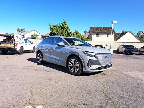 2024 Audi Q4 e-tron Premium 40 RWD