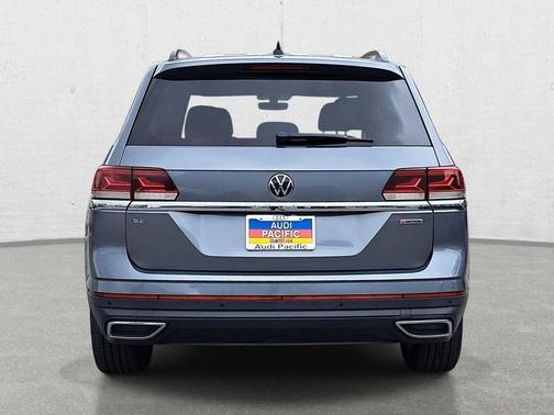 Platinum Gray Metallic 2022 Volkswagen Atlas 2.0T SE w/Technology 4MOTION