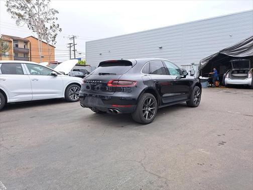 2016 Porsche Macan S