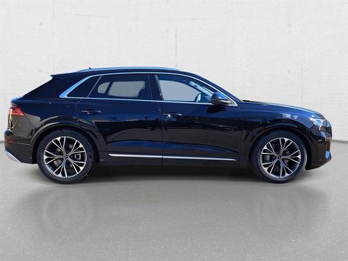 2025 Audi Q8 55 Premium Plus