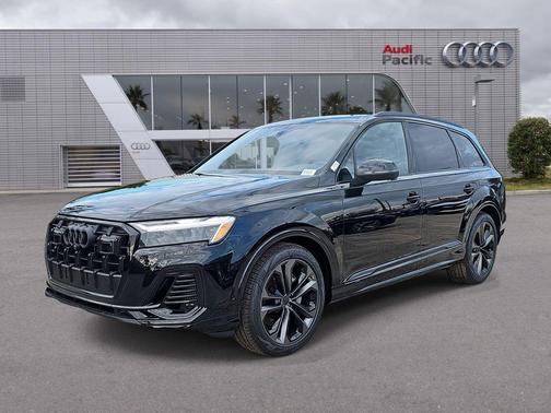 2026 Audi Q7 55 Premium Plus