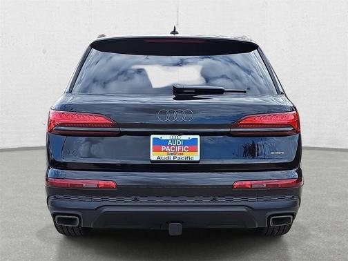 2026 Audi Q7 55 Premium Plus