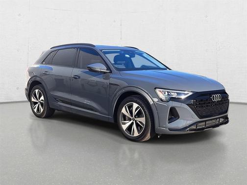 2024 Audi Q8 e-tron Premium