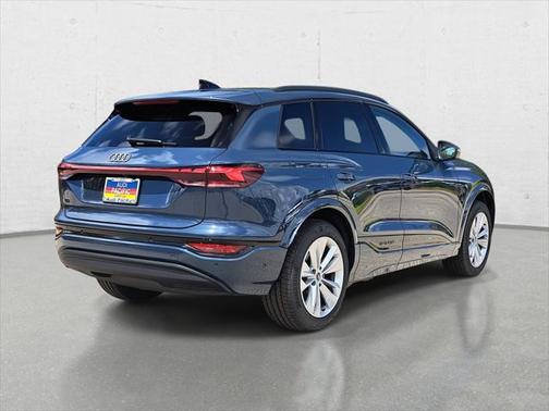 2025 Audi Q6 e-tron Premium Plus