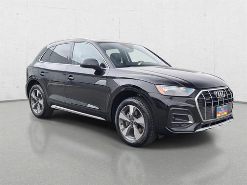 2023 Audi Q5 40 Premium Plus