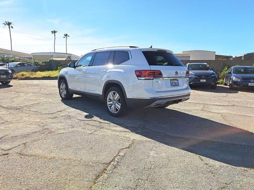 2018 Volkswagen Atlas 3.6L SEL Premium
