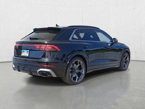 mythos black metallic 2026 Audi RS Q8 4.0T