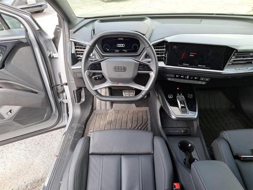 2024 Audi Q4 e-tron Sportback Prestige 55 quattro