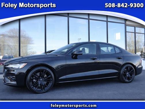 2023 Volvo S60 B5 AWD Plus Black Edition