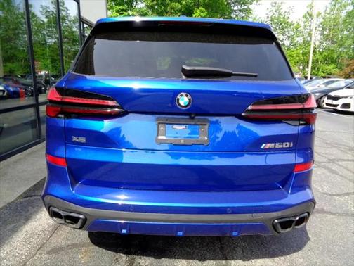 2024 BMW X5 M60i Sports Activity Vehicle