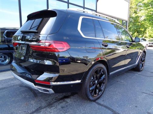 2022 BMW X7 xDrive40i