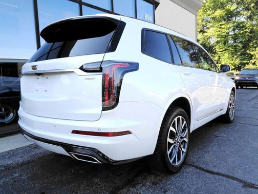 2023 Cadillac XT6 Sport AWD
