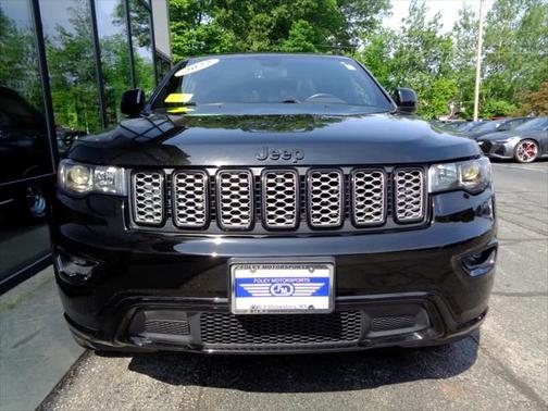 2022 Jeep Grand Cherokee Laredo