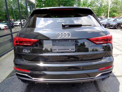 2022 Audi Q3 45 S line Premium