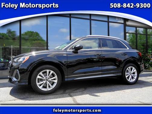 2022 Audi Q3 45 S line Premium