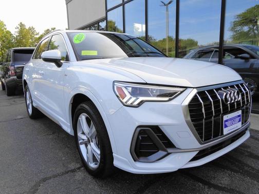 2024 Audi Q3 S line Premium 45 TFSI quattro