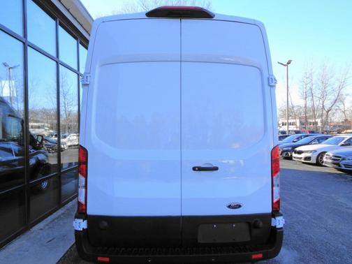 2022 Ford Transit-350 Base