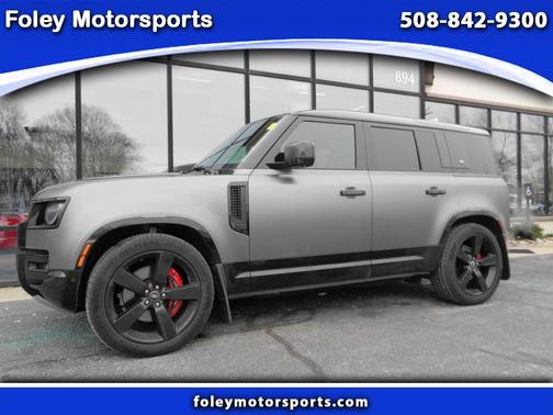 2023 Land Rover Defender 110 V8