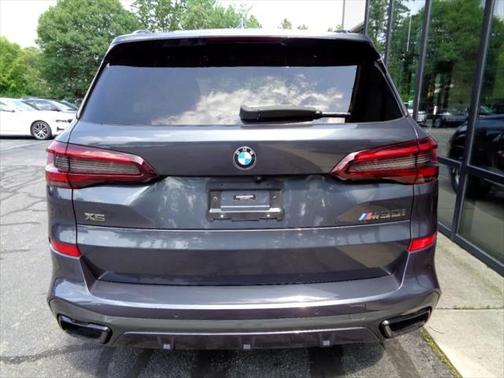 2021 BMW X5 M50i