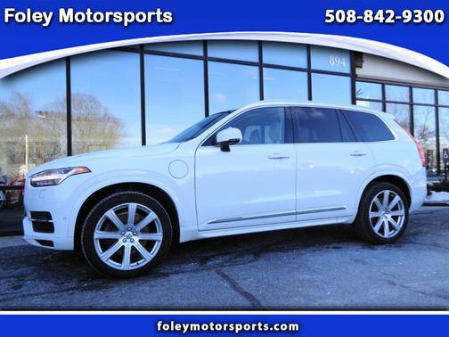 2017 Volvo XC90 Hybrid T8 eAWD Plug-In Hybrid 7-Passenger Inscription