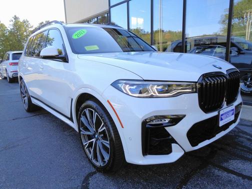 2021 BMW X7 M50i
