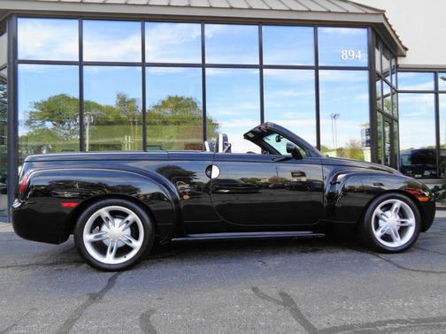 2005 Chevrolet SSR Reg Cab 116.0'' WB LS