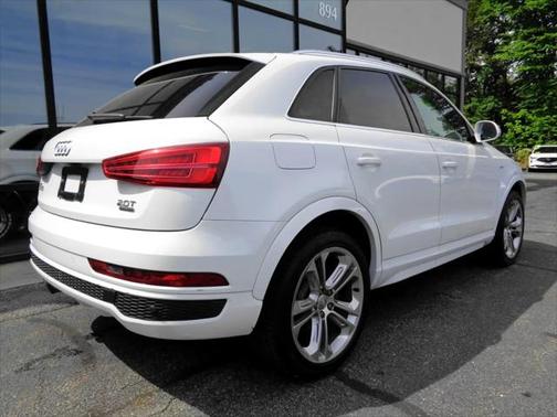 2016 Audi Q3 quattro 4dr Prestige