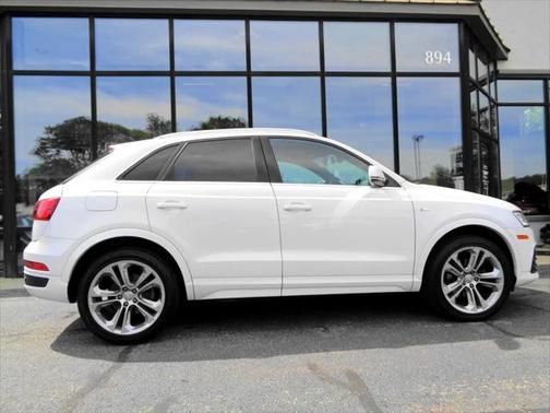 2016 Audi Q3 quattro 4dr Prestige