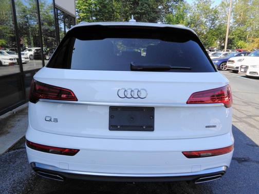 2023 Audi Q5 45 S line Prestige