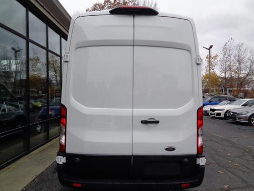 2022 Ford Transit-350 Base