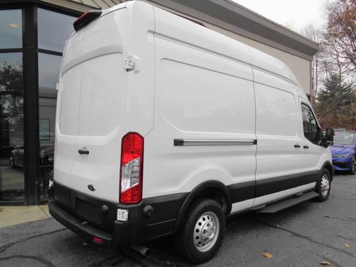 2022 Ford Transit-350 Base