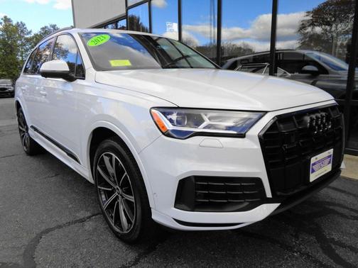 2023 Audi Q7 55 Premium Plus