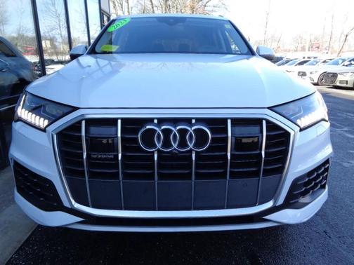 2023 Audi Q7 55 Premium Plus