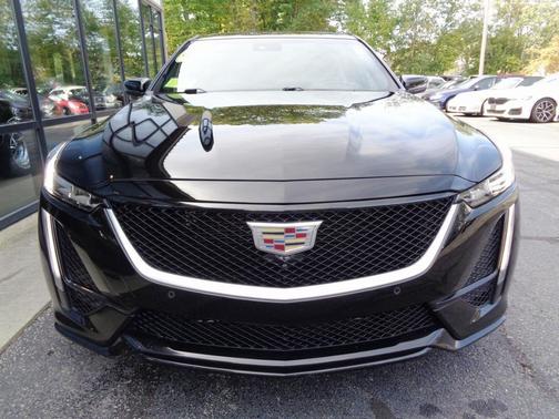 2022 Cadillac CT5 Sport