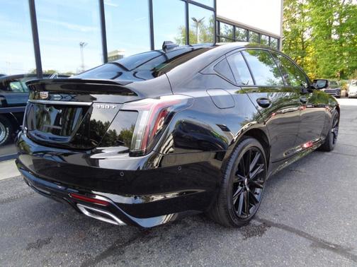 2022 Cadillac CT5 Sport