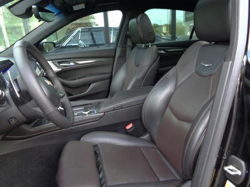 2022 Cadillac CT5 Sport
