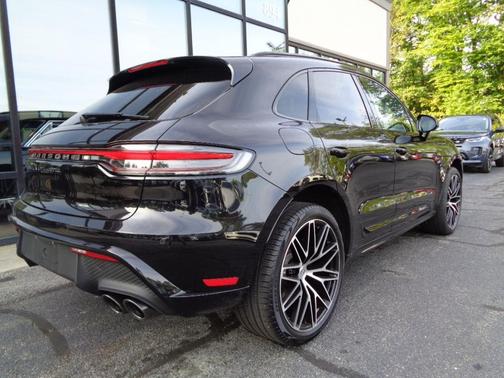 2023 Porsche Macan T AWD