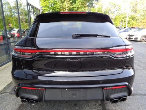 2023 Porsche Macan T AWD