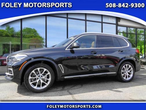 Black 2022 BMW X5 xDrive40i Sports Activity Vehicle